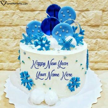 Cool Happy New Year Cake Idea With Name