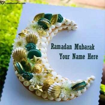 Beautiful Ramadan Mubarak Wishes Cake For Family With Name